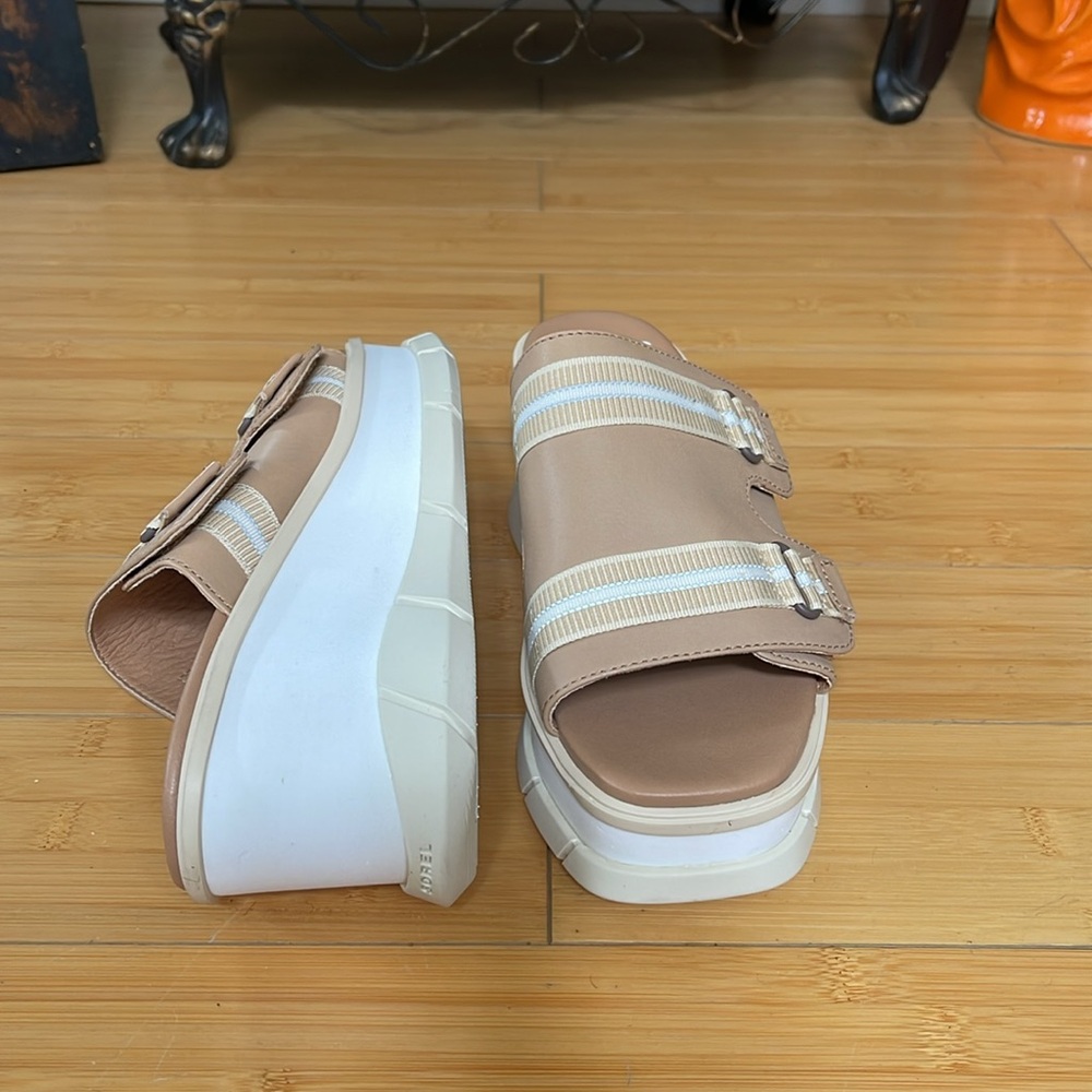 Women NWOT Joanie III Sorel Platform Sandals Summer Shoes Slides 7.5
